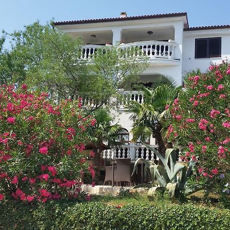 Guest House Villa Marlis Malinska Buitenkant foto