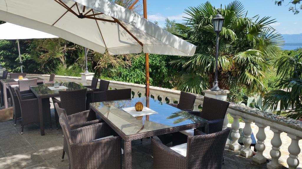 Guest House Villa Marlis Malinska Buitenkant foto